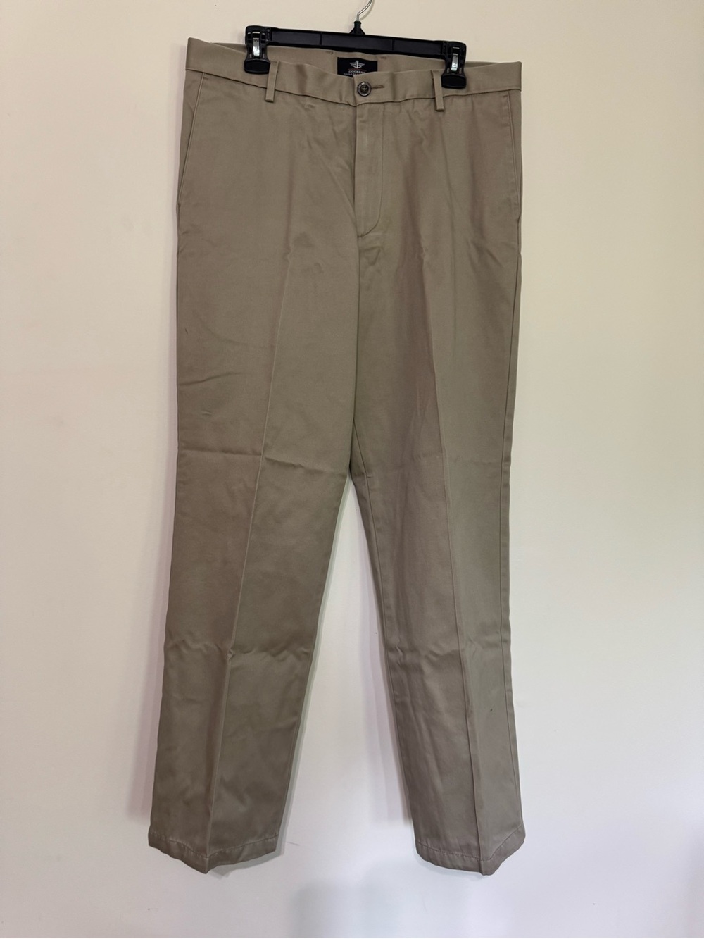 Dockers Men’s Chinos in Khaki
34X32.